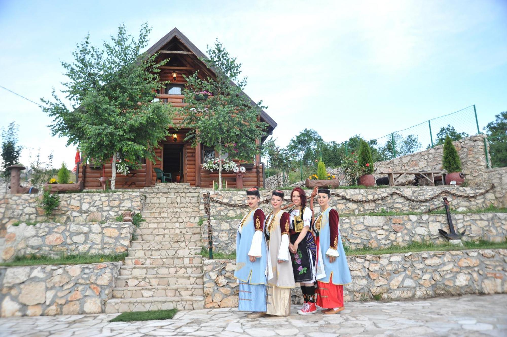 Holiday Home Zoric Nikšić Dış mekan fotoğraf